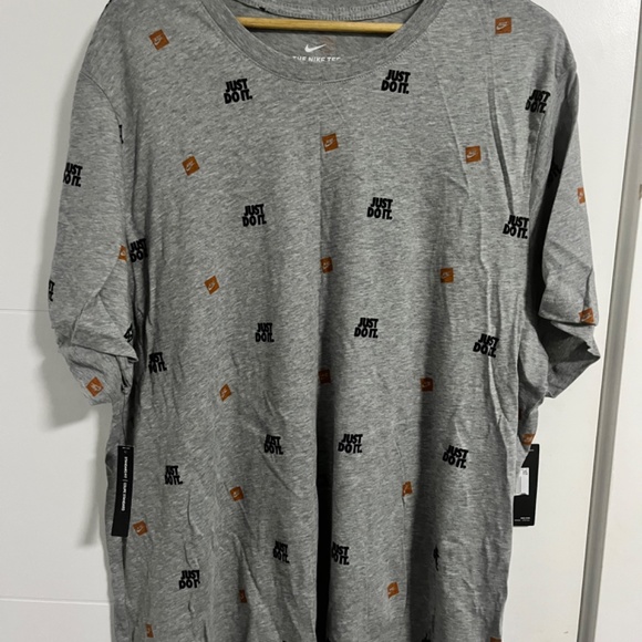 Nike T Shirt XXL - Picture 6 of 6